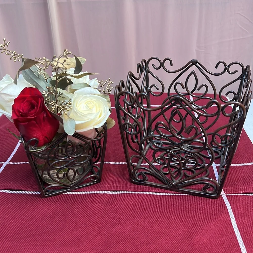 SL@H Vintage Rustic Rosedale Metal Scroll Baskets/Plant Holders